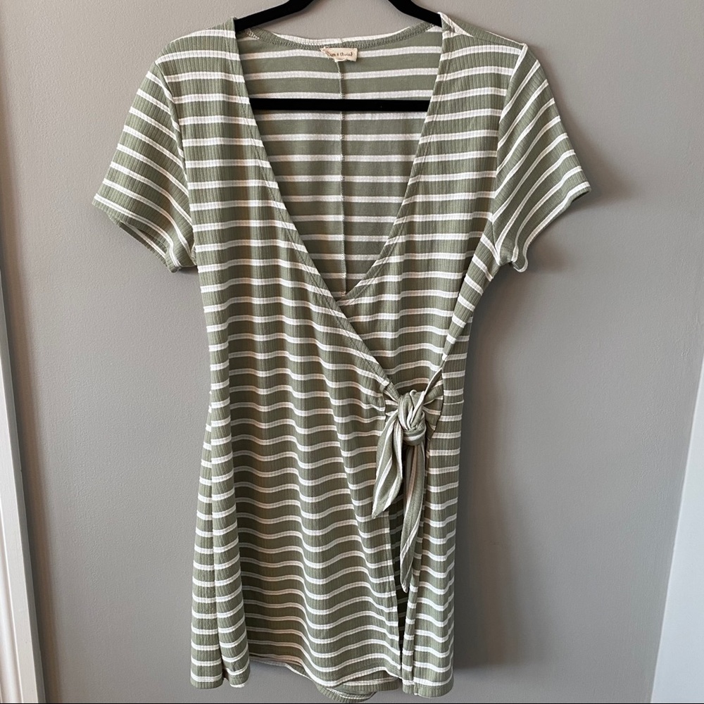 NWOT Hem and Thread Romper L